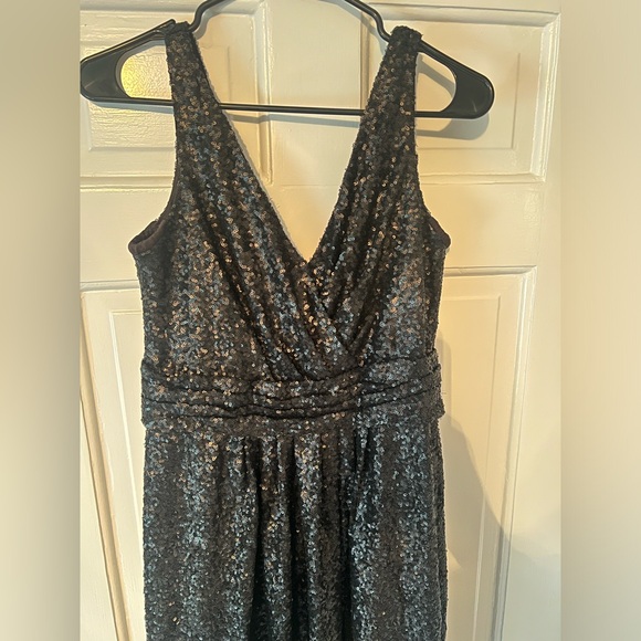 Sorella Vita black sequin floor length gown size 12 - Picture 2 of 5